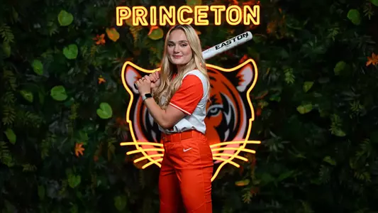 Allie Goodwin posed photo