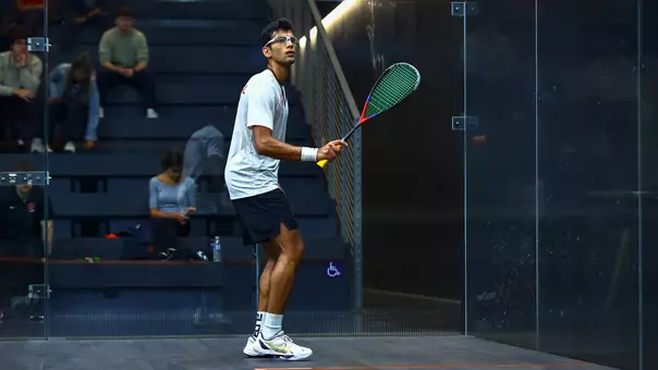 avi agarwal action photo