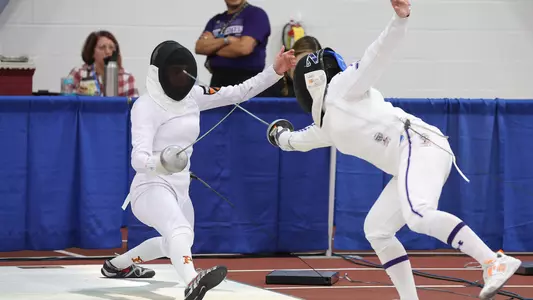 Leehi Machulsky fencing action