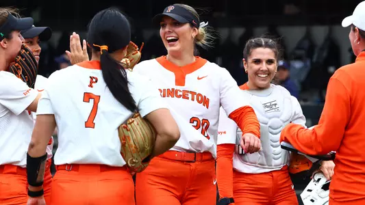 brielle wright smiles amidst teammates