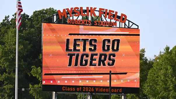 myslik field videoboard