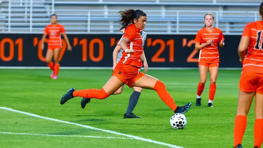 Brooke Dawahare action photo