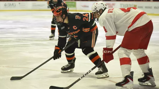 No. 18/18 Men's Hockey Edged By No. 12/13 Cornell, 2-1 Image