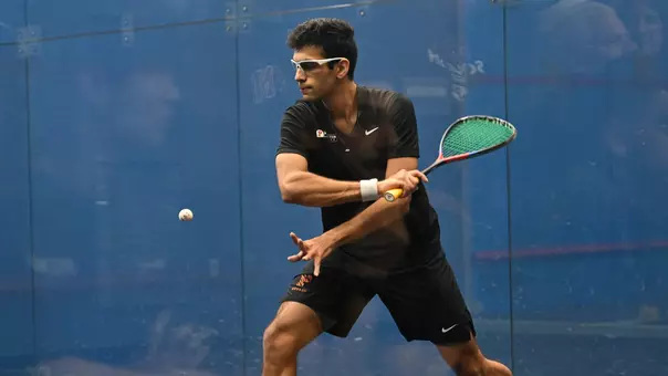 Avi Agarwal action photo