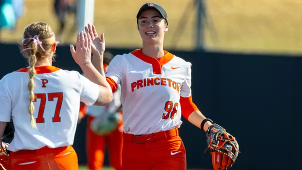 Julia Dumais high-five photo