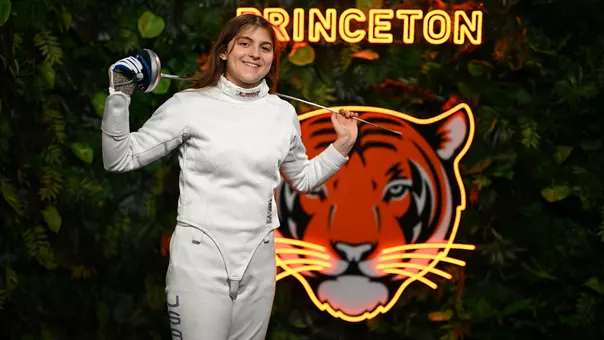 Hadley Husisian posed photo