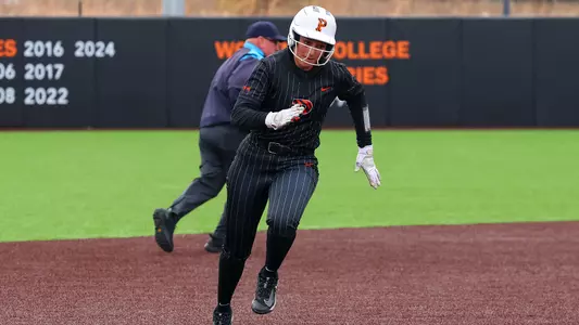 Mia Valenzuela action photo