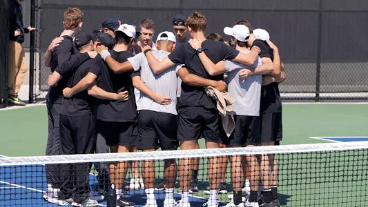 Men's Tennis Huddle