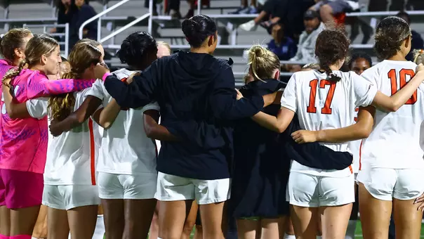 women's soccer huddle photo