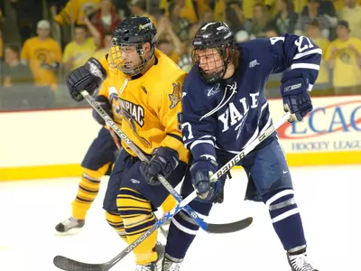 Men's Hockey Takes Heroes Hat, Defeats Yale, 5-1 Image