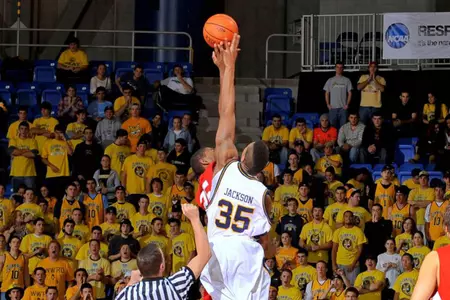 Men's Basketball Faces Vermont On NESN-TV Saturday Image