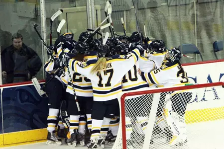 Women's Ice Hockey Receives Votes In USCHO.com Poll For Fifth Straight Week Image