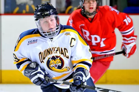 Women's Ice Hockey Ranked 10th In USCHO.com National Poll Image