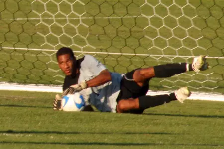 Former Quinnipiac Goalkeeper Freddy Hall Ends Trial With Plymouth Argyle F.C., Returns To Bermuda Image