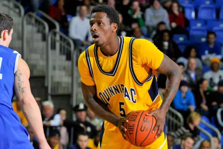 Men's Basketball Challenges League-Leading LIU Saturday Image