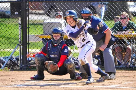Quinnipiac Softball Splits Two Games In Second Day Of Under Armour Showcase Image