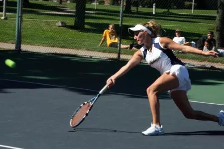Northern Iowa Defeats Women's Tennis, 5-2 Image