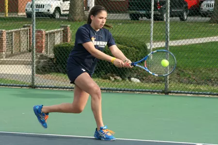 Women's Tennis Defeats NCAA D-III No. 16 Washington University, 5-2 Image