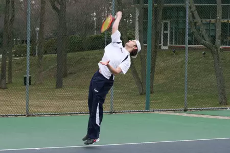 Hofstra Edges Men's Tennis, 4-3 Image