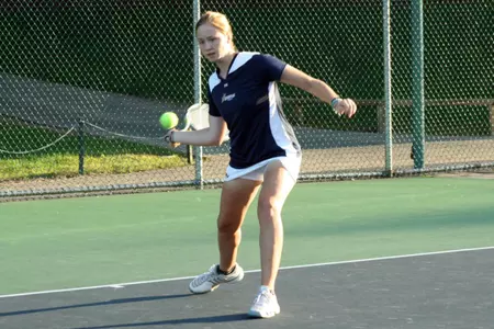 No. 28 Yale Sweeps Women's Tennis, 7-0 Image
