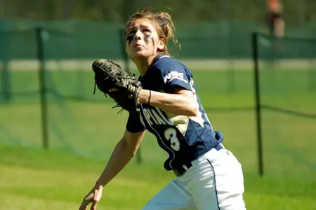 Softball Drops Two NEC Games To Long Island, 1-0 and 11-6 Image