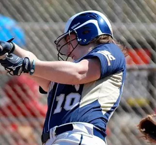 Paolucci Hits Walk-Off Home Run, Softball Sweeps Fairleigh Dickinson, 3-2 And 5-3 Image