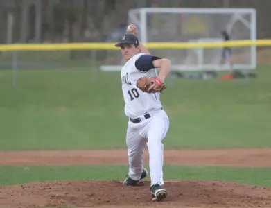 Baseball Swept by Sacred Heart, 6-1 and 5-4, In NEC Doubleheader At Harbor Yard Image