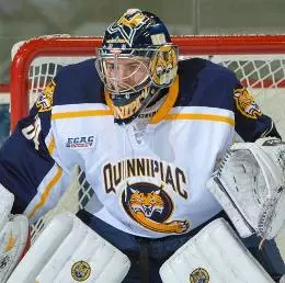 No. 14 Quinnipiac Men's Ice Hockey Completes Sweep Of No. 9 UMass Lowell With 3-1 Win Image