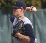 Baseball Improves To 2-0 With 4-2 Win Against George Washington Image