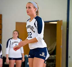 Women's Volleyball Breaks Through with Win over St. Francis Brooklyn, Earns Split in Crosstown Tourney Opener Image