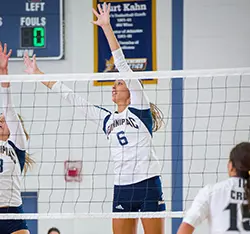 Women's Volleyball Drops Non-Conference Battle to Holy Cross, 3-0 Image