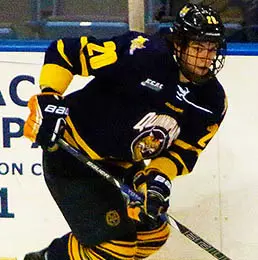 No. 7 Quinnipiac Men's Ice Hockey Plays To 2-2 Tie At Harvard Image