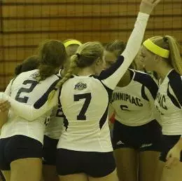 QU Women's Volleyball Falls in Weekend Finale to Canisius, 3-0 Image