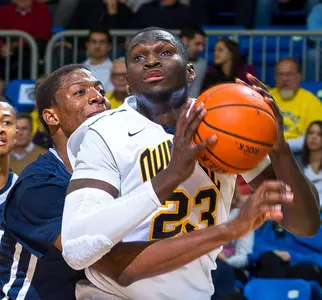 QU Men's Basketball Knocks Off Albany in Overtime, 76-73 Image