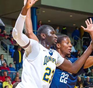 QU Men's Basketball Cruises To 80-65 Win Against Lehigh; Drame, Harris Finish With Double-Doubles Image