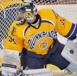 No. 4 Quinnipiac Men's Ice Hockey Blanks No. 13 Yale, 4-0; Michael Garteig Ties Single-Season Shutout Record Image