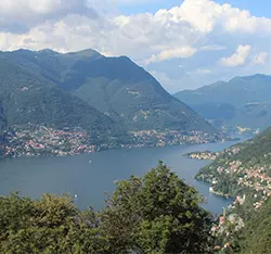 Quinnipiac Women's Ice Hockey in Italy, Day 3: Sight-Seeing in Como Image