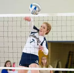 QU Women's Volleyball Comes From Behind to Knock Off Lafayette, 3-2, In Season Opener Image