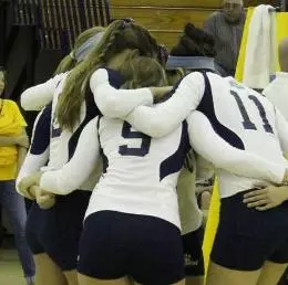 QU Women's Volleyball Completes Comeback Victory Over Fairleigh Dickinson, 3-2 Image
