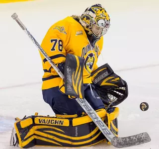 Chelsea Laden Ties Single-Season Program Record with Ninth Shutout in No. 5/5 QU Women's Ice Hockey's 4-0 Win Over Union Image