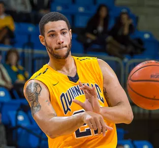 QU Men's Basketball Picks Up Road Win at Saint Peter's, 63-55 Image