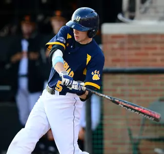 QU Baseball Drops Final Game to James Madison 9-6, Split First Series of 2015 Season Image