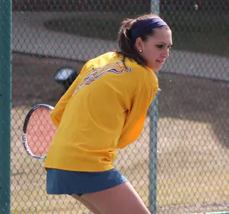 Jacqueline Raynor Moves Into Third All-Time in Program Wins with 145, QU Women's Tennis Falls to Lehigh, 5-2 Image