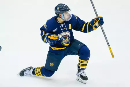 sam anas action shot
