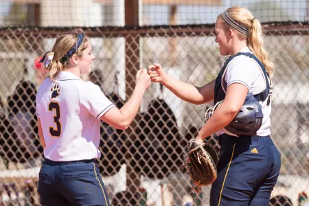 Casey Herzog, Taylar Troyan