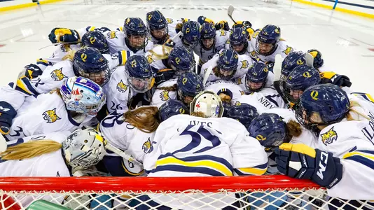 QU Women's Hockey