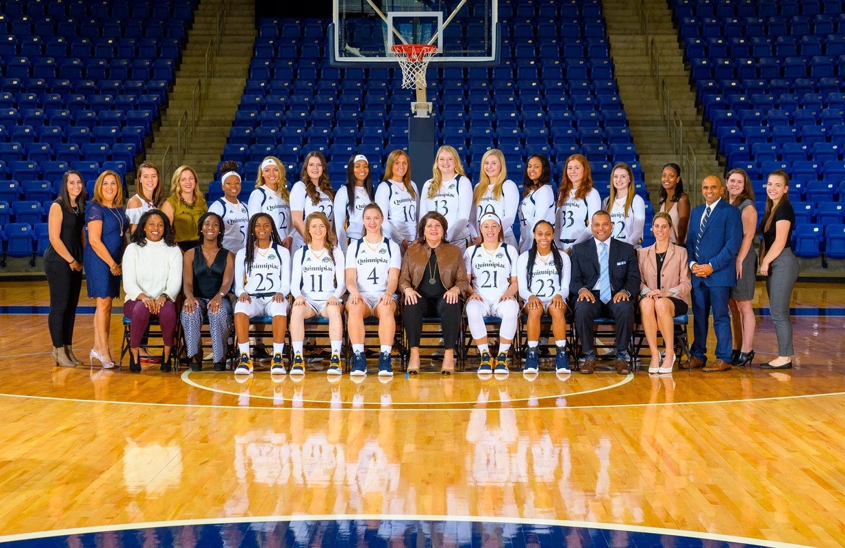 WBB Team Photo 2018-19