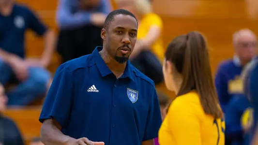 Kyle Robinson coaching vs Manhattan