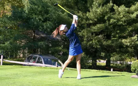 Queenie Lai in Tee Box during Dartmouth Practice Round