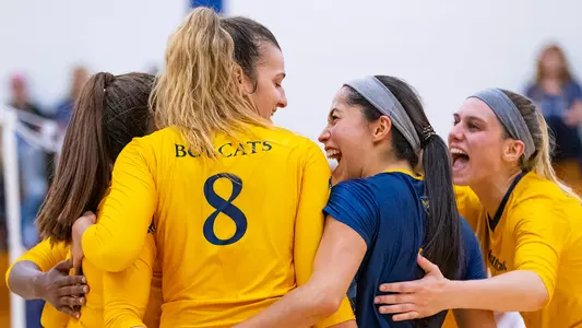 Volleyball Team Wins a Point Against Manhattan